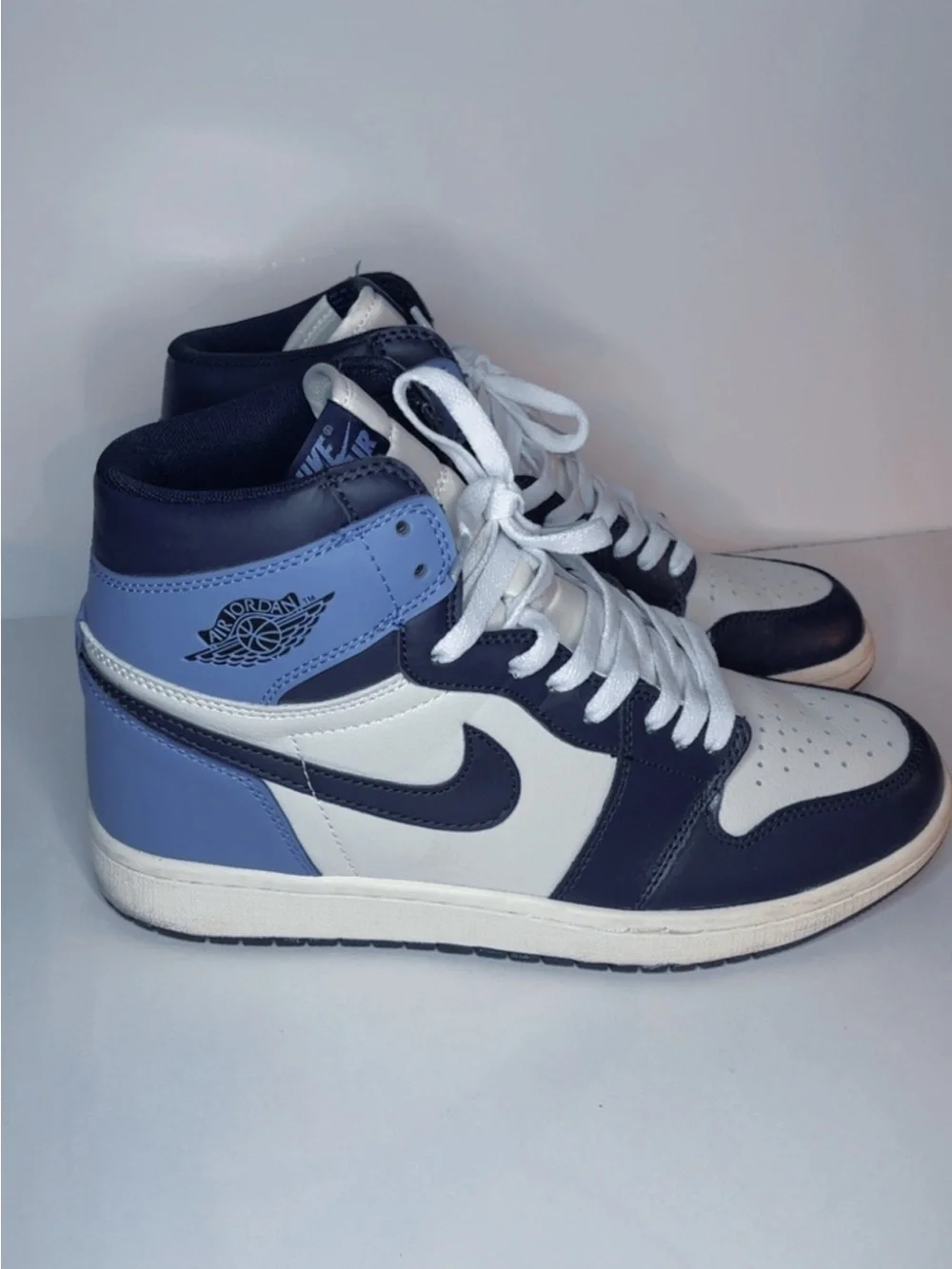 Nike Air Jordan 1 Mid UNC Blue Navy White Men’s Size 9.5